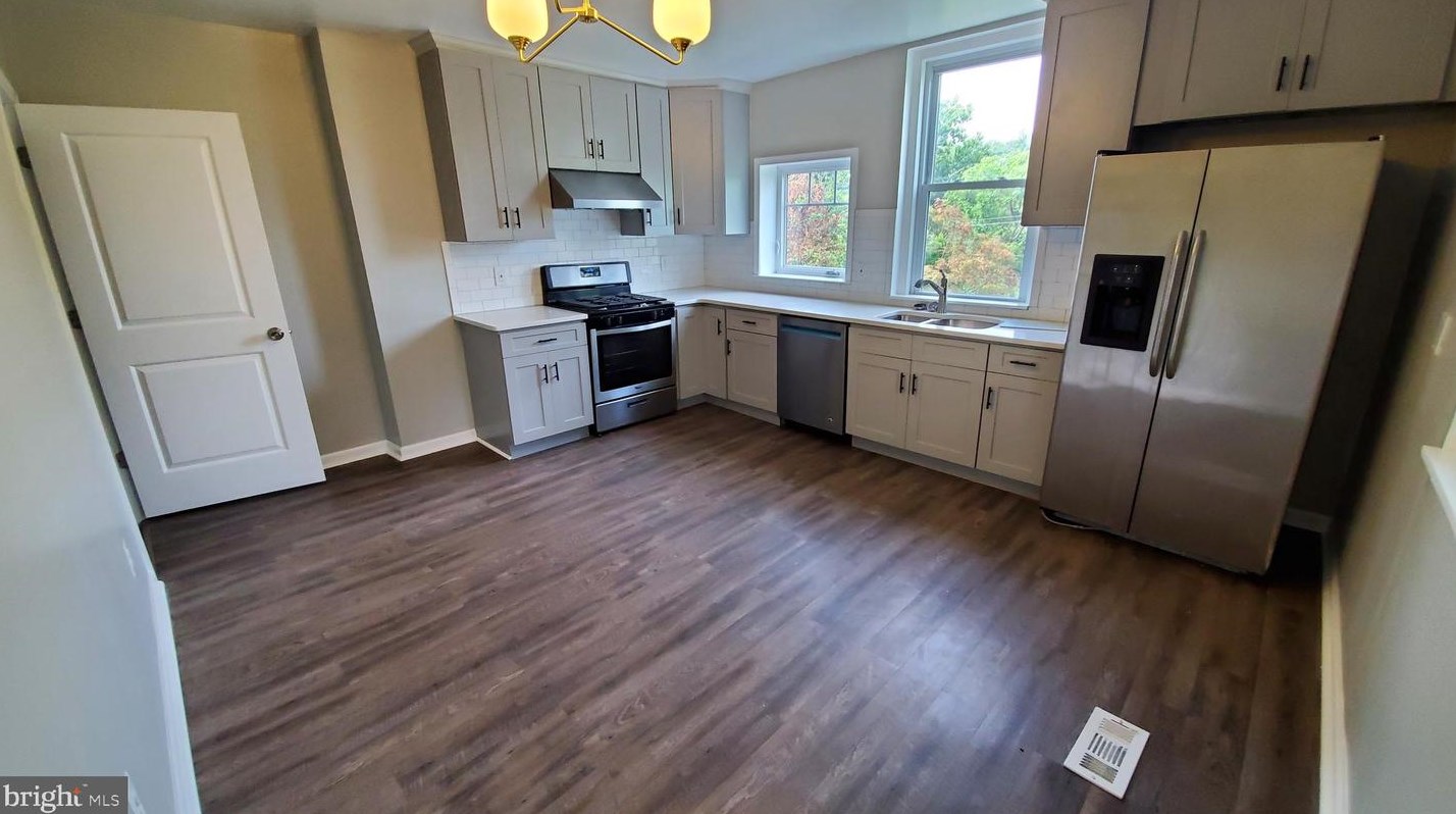 5706 Falls Rd, Baltimore, MD 21209