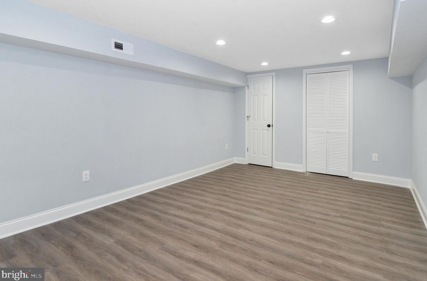 256 Monastery Ave, Baltimore MD  21229-3637 exterior