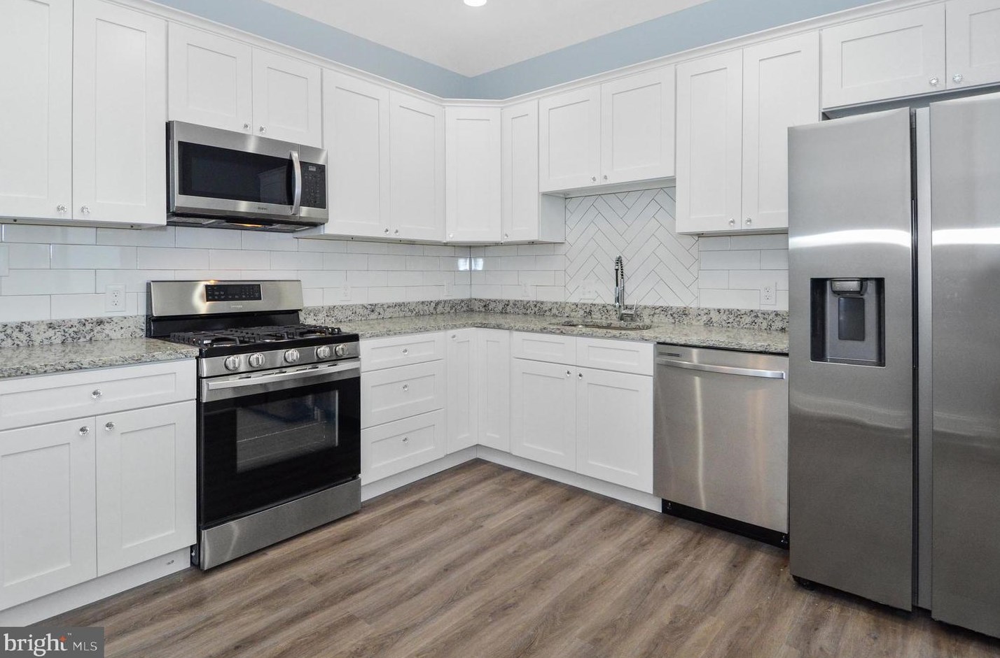 256 Monastery Ave, Baltimore MD  21229-3637 exterior