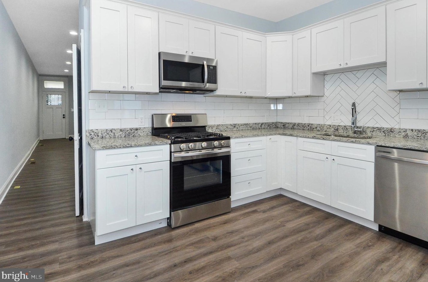 256 Monastery Ave, Baltimore MD  21229-3637 exterior