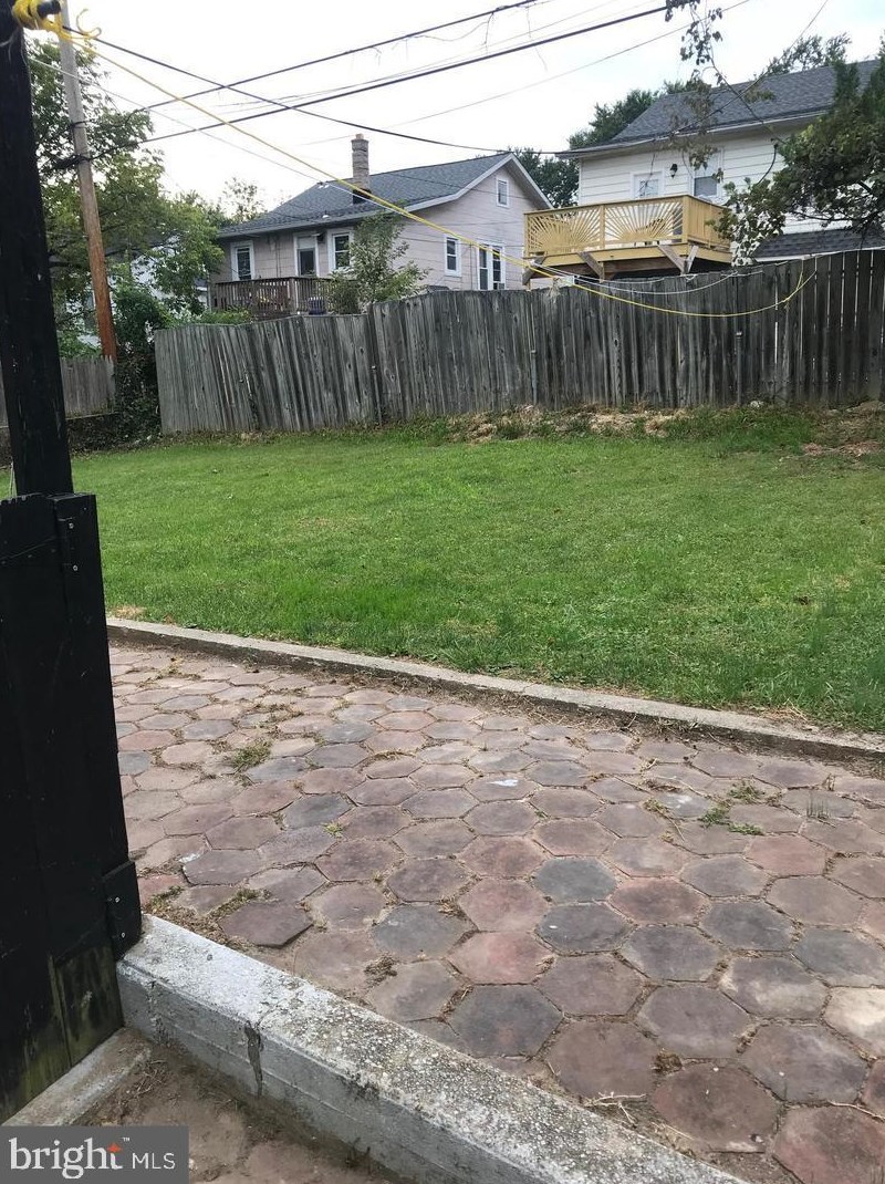 5402 Summerfield Ave, Baltimore, MD 21206-4310