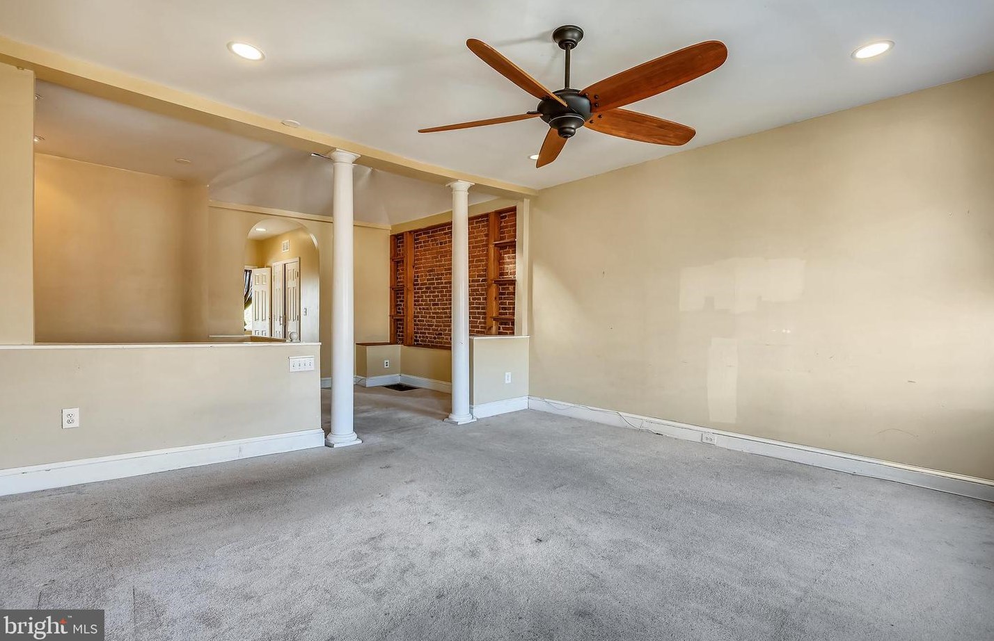 819 Newington Ave, Baltimore MD 21217-4630 exterior