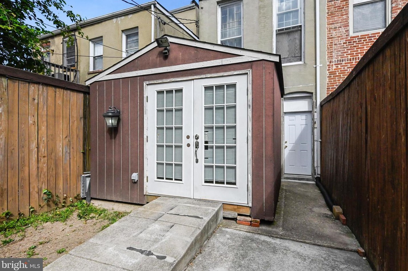 819 Newington Ave, Baltimore MD 21217-4630 exterior