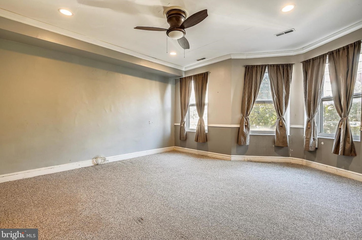 819 Newington Ave, Baltimore MD 21217-4630 exterior