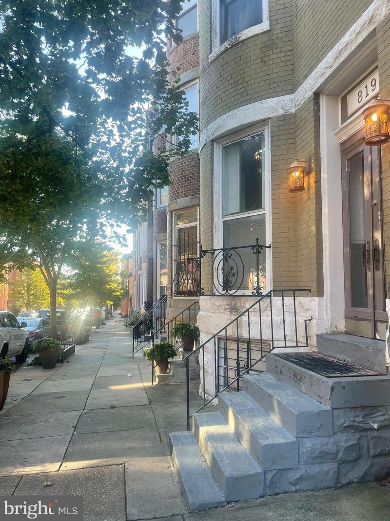819 Newington Ave, Baltimore, MD 21217-4630