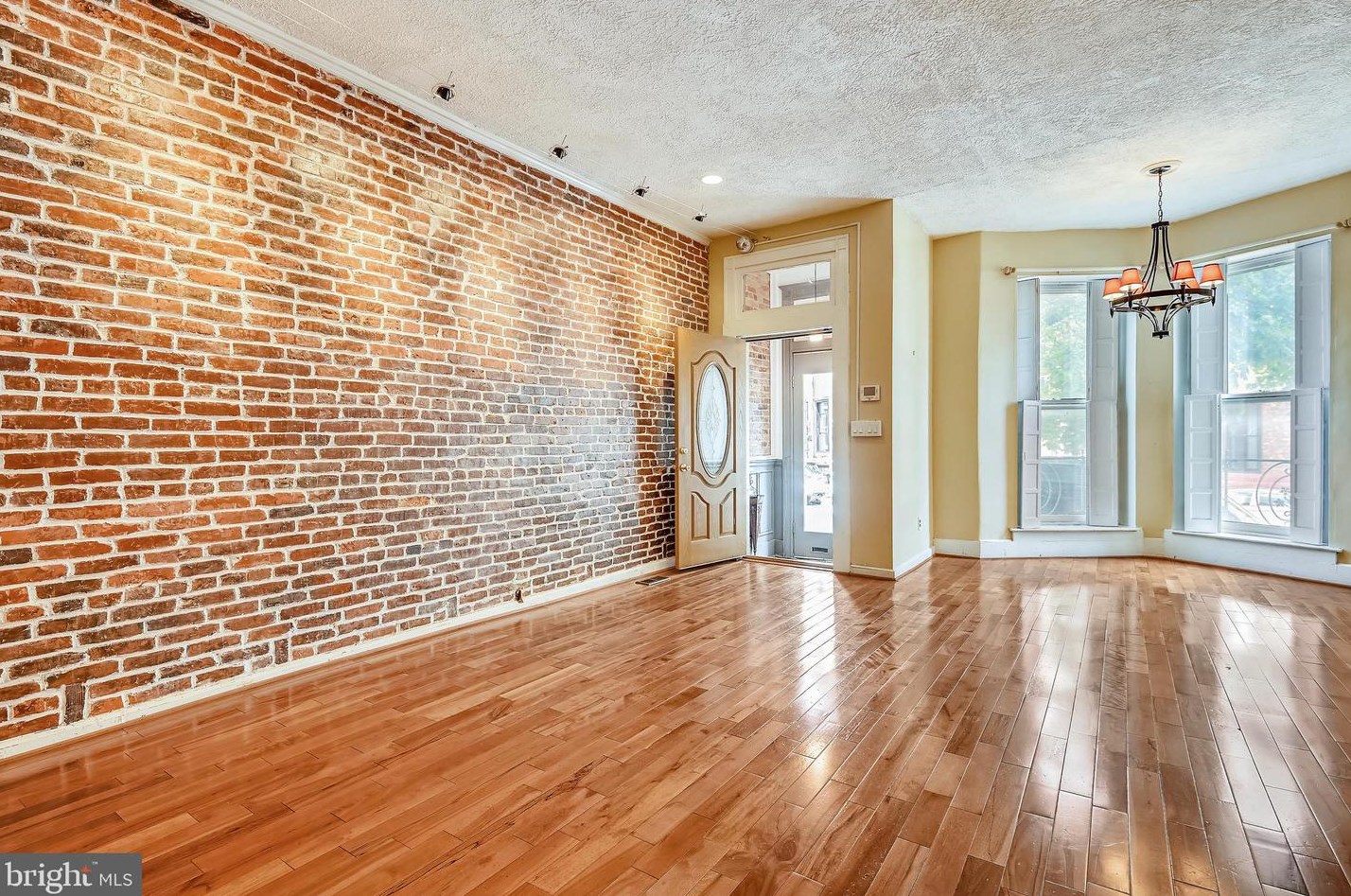 819 Newington Ave, Baltimore MD 21217-4630 exterior