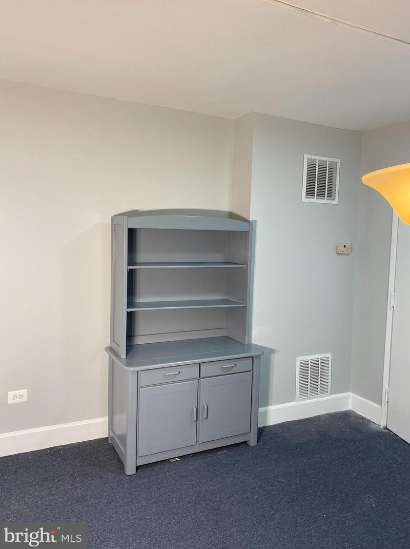 112 W Mulberry St #401, Baltimore, MD 21201