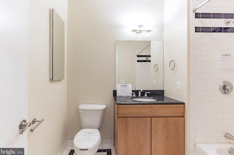 22 Howard St, Baltimore MD  21201-2542 exterior
