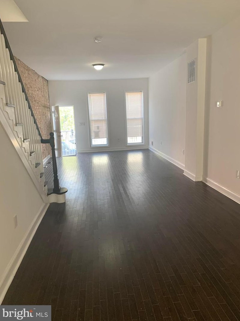 2509 Fayette St, Baltimore, MD 21223-1431