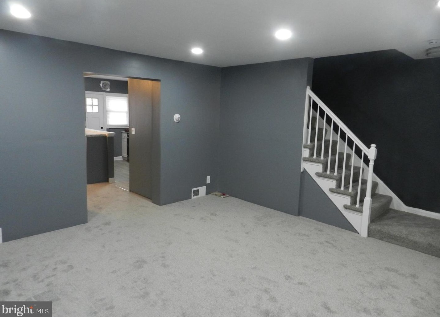 1533 Gleneagle Rd, Baltimore MD  21239-2433 exterior