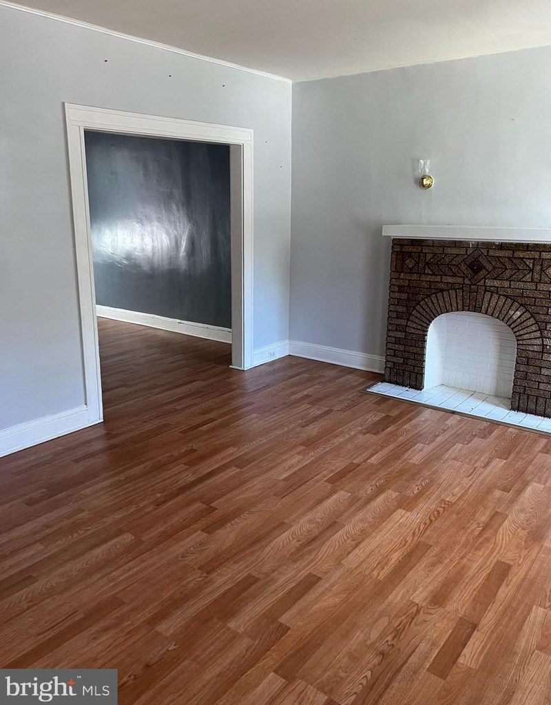 7 Abington Ave, Baltimore, MD 21229-3703