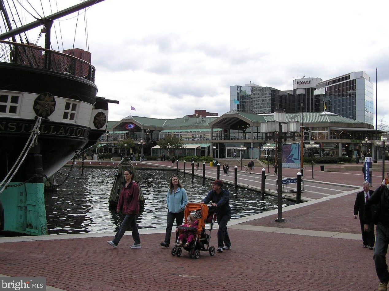 960 Fell St, Baltimore MD  21231-3520 exterior