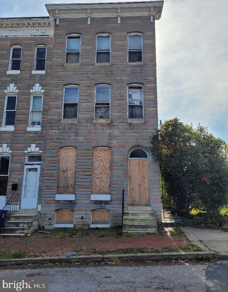 1307 E Federal St, Baltimore, MD 21213