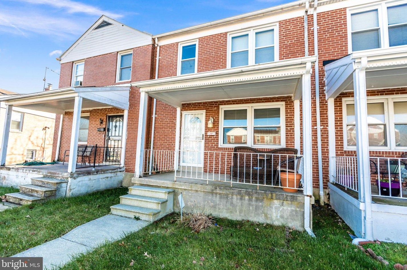 1207 Silverthorne Rd, Baltimore, MD 21239-3434