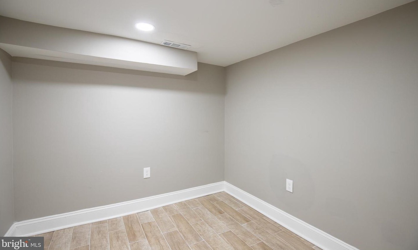 757 Linnard St, Baltimore MD  21229-2037 exterior