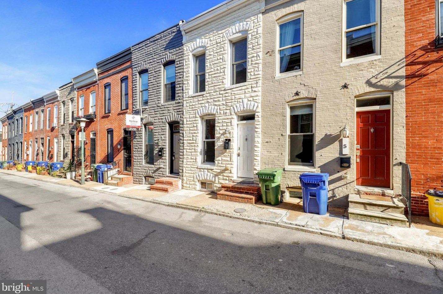 7 Glover St, Baltimore, MD 21224-1140
