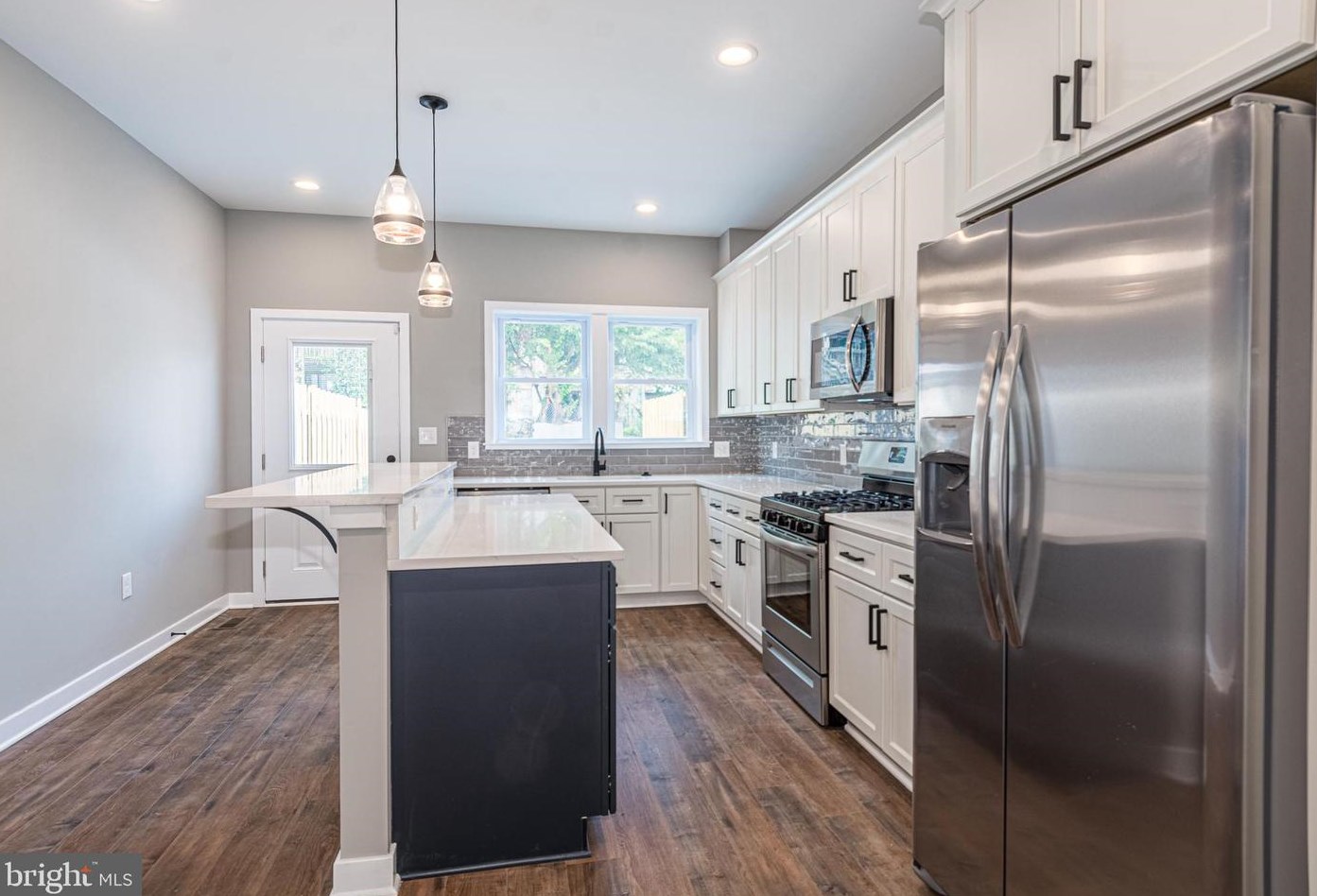 821 Harlem Ave, Baltimore MD  21201-1406 exterior