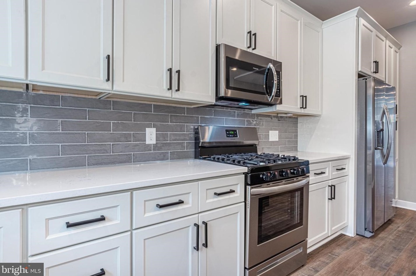 821 Harlem Ave, Baltimore MD  21201-1406 exterior