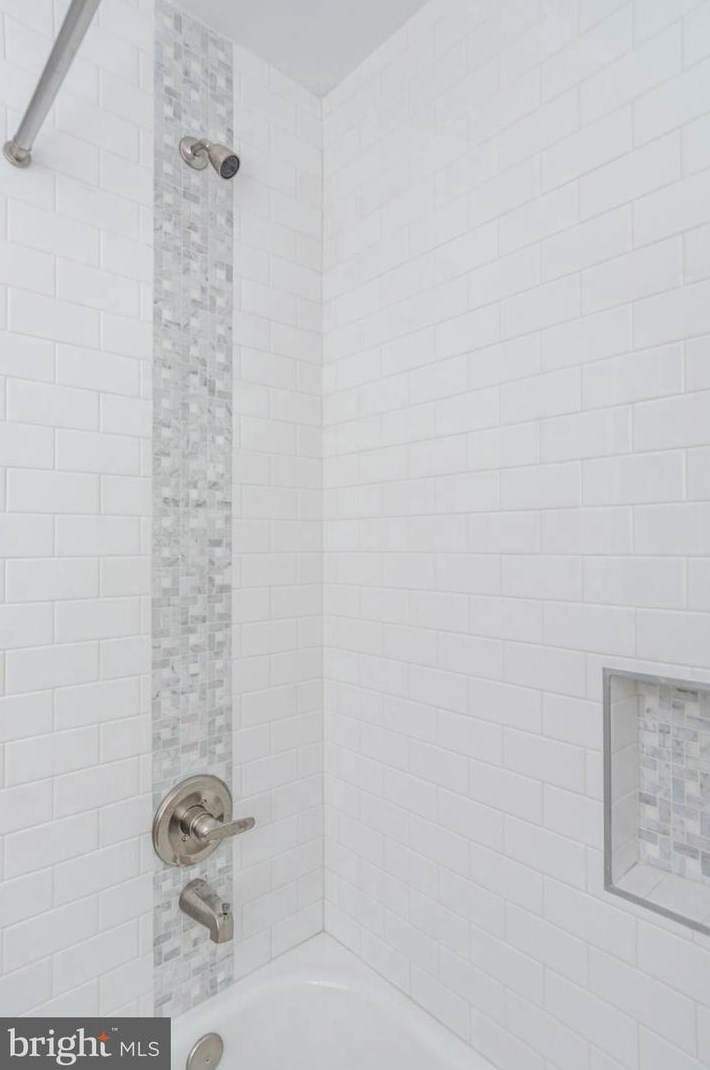 821 Harlem Ave, Baltimore MD  21201-1406 exterior