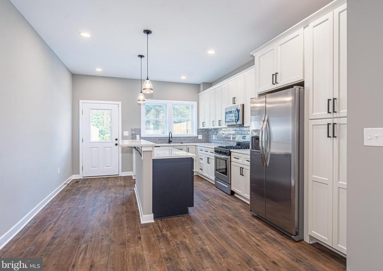 821 Harlem Ave, Baltimore MD  21201-1406 exterior