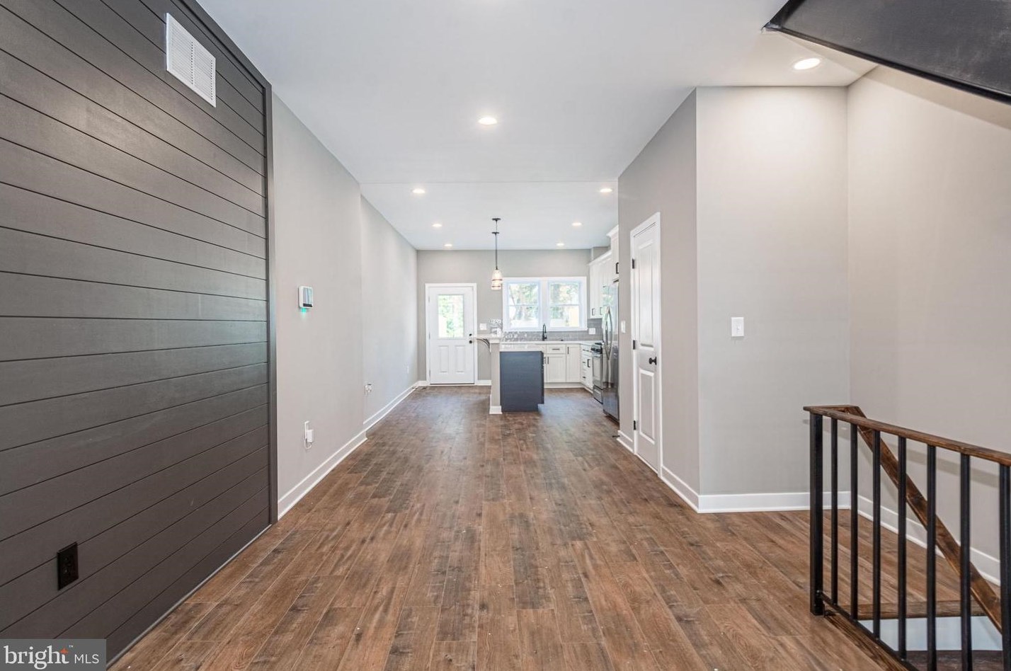 821 Harlem Ave, Baltimore MD  21201-1406 exterior