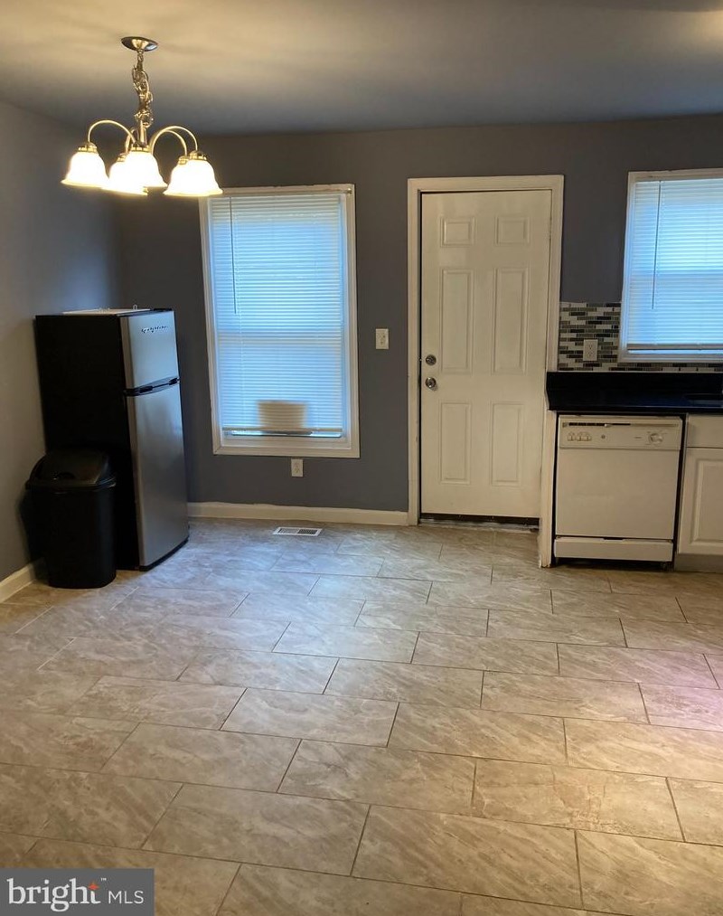 4214 Curtis Ave, Baltimore, MD 21226-1303
