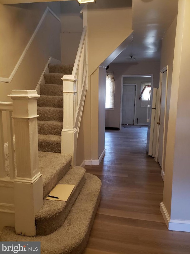 52 Morley St, Baltimore, MD 21229-3755