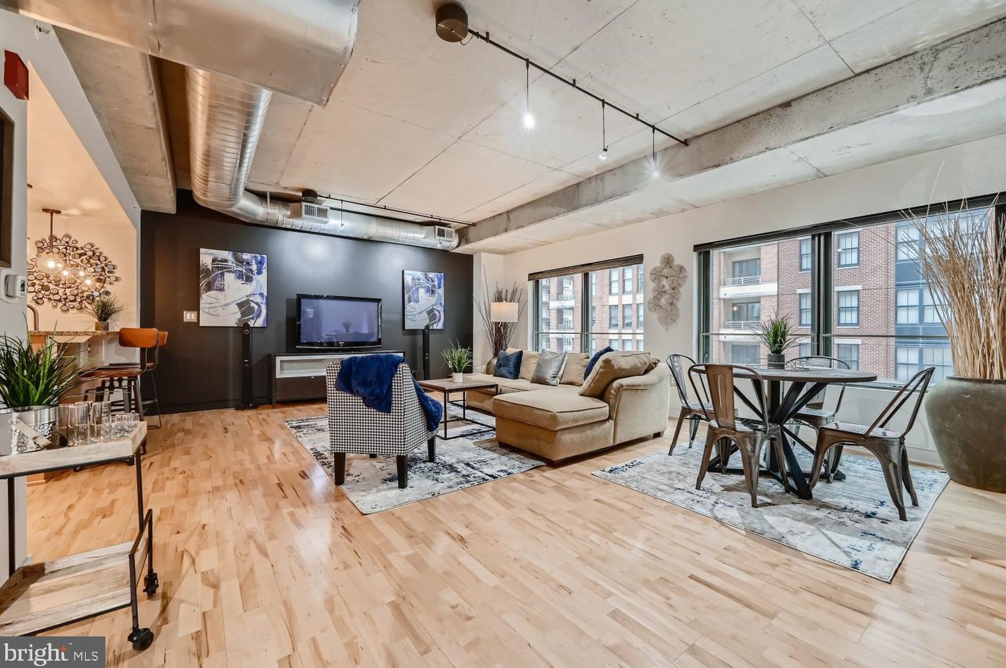 850 Aliceanna St Apt 503, Baltimore, MD 21202