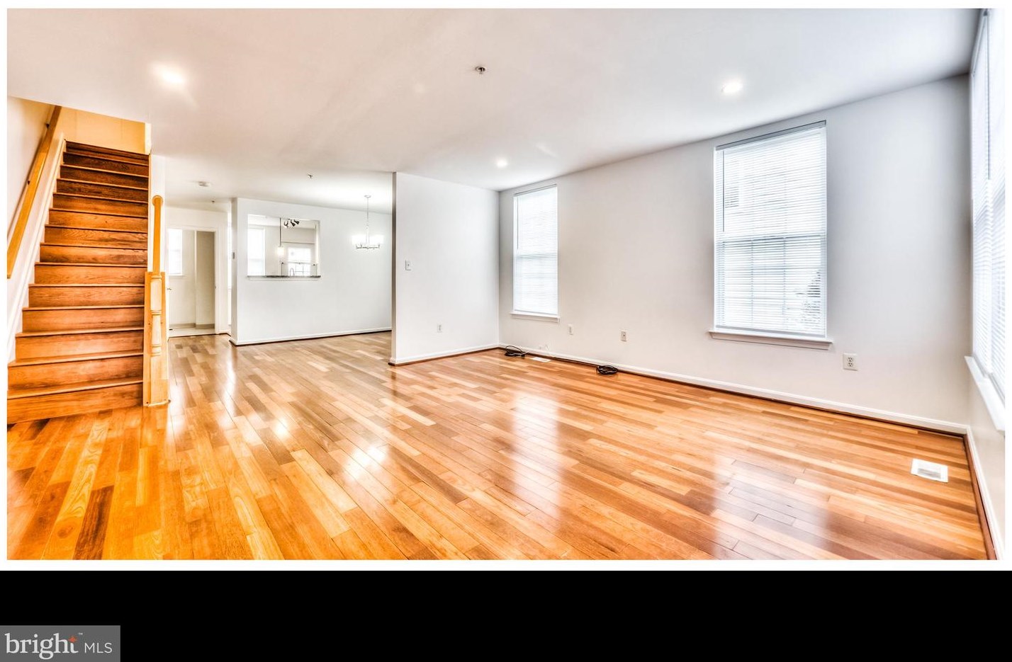 631 Mccollough Cir, Baltimore, MD 21201-1410