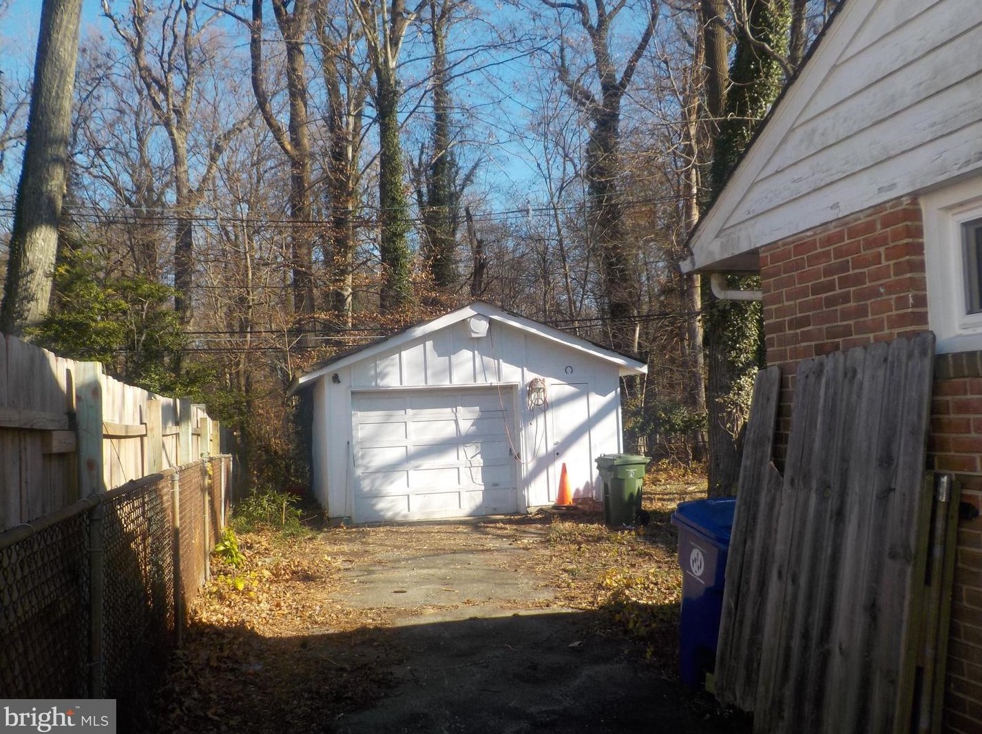 417 Nottingham Rd, Baltimore, MD 21229-2439