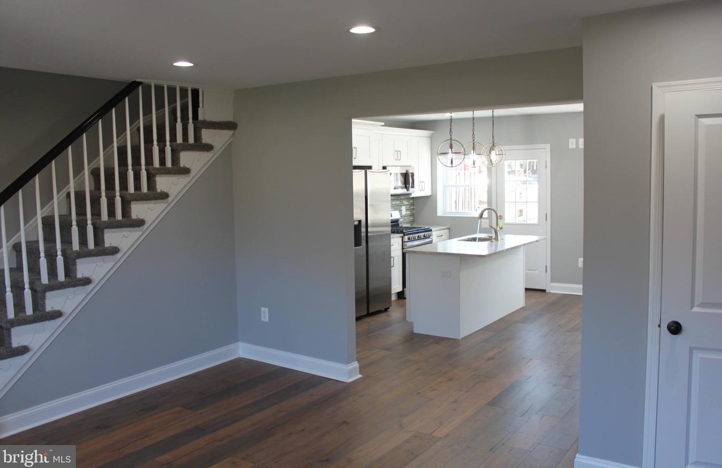 26 Mount Olivet Ln, Baltimore, MD 21229-3729