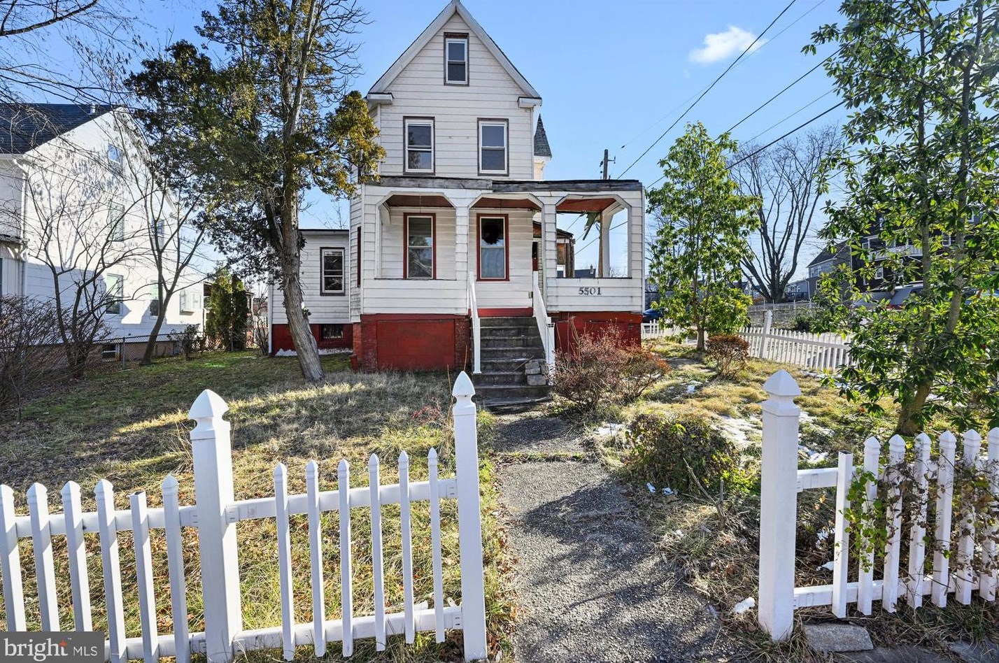 5501 Fair Oaks Ave, Baltimore, MD 21214-1627