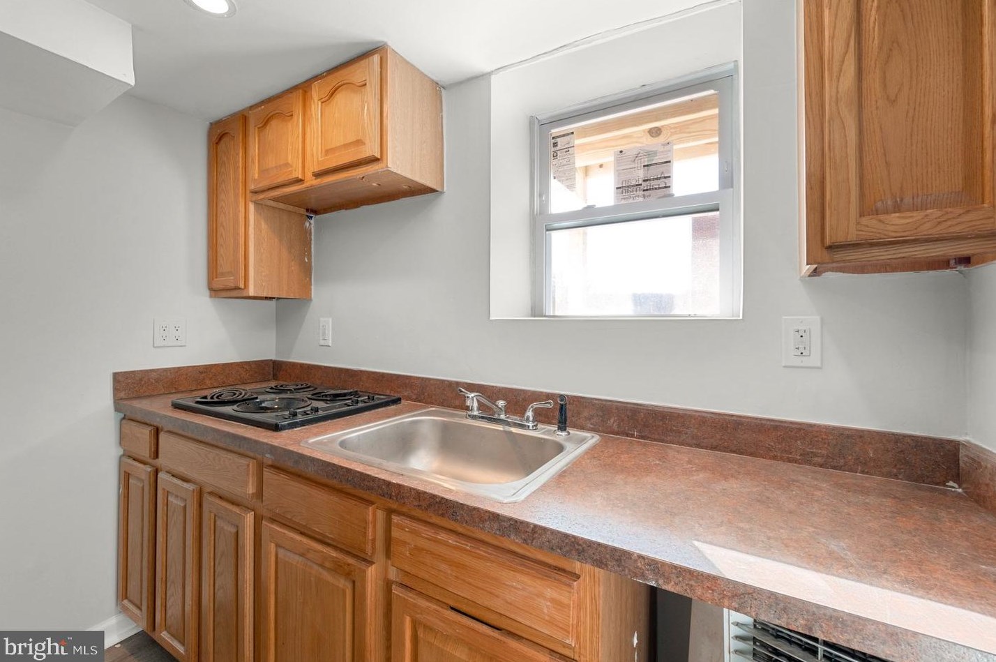 4404 Fairfax Rd, Baltimore, MD 21216-1548