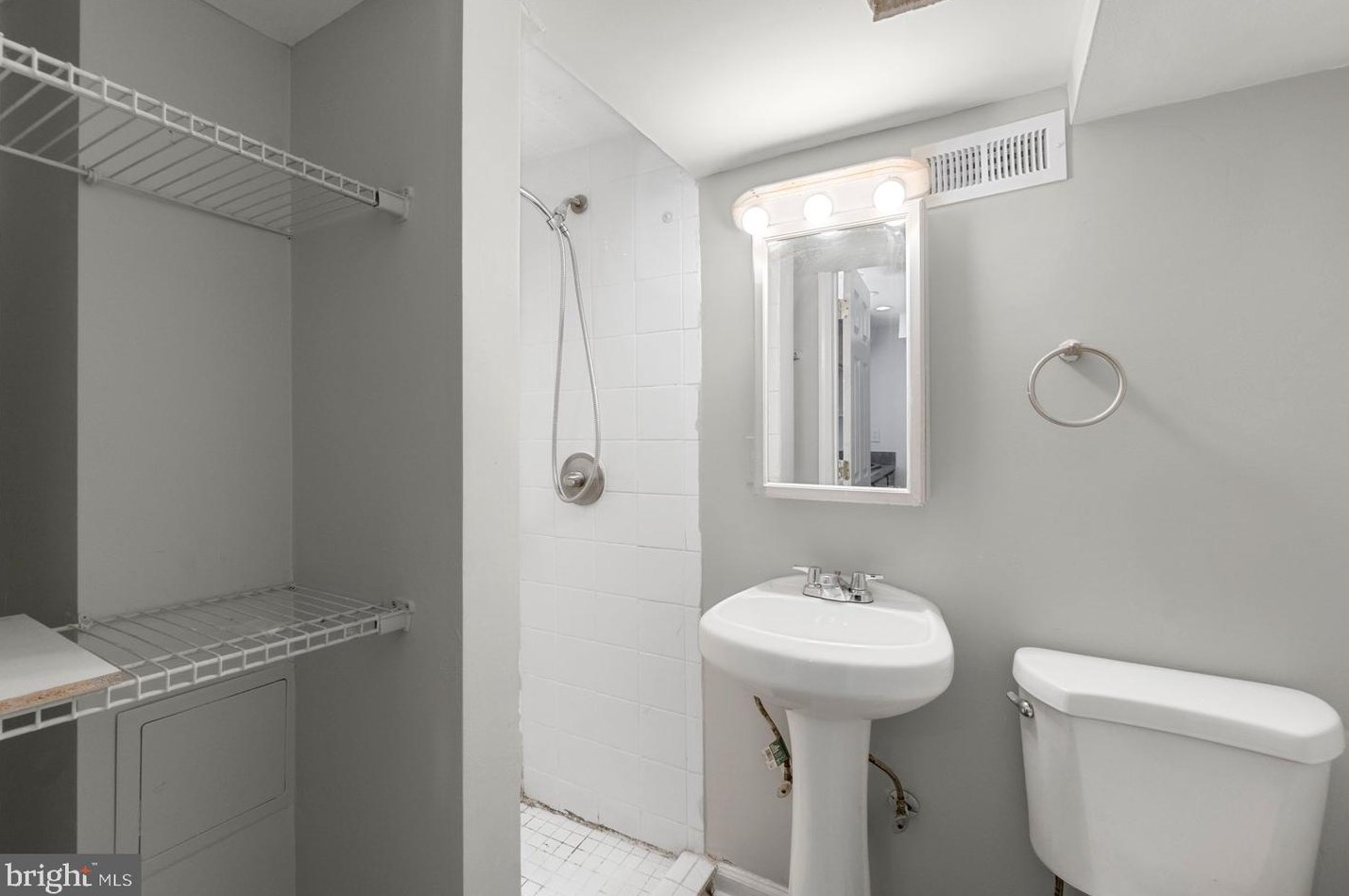 4404 Fairfax Rd, Baltimore MD  21216-1548 exterior