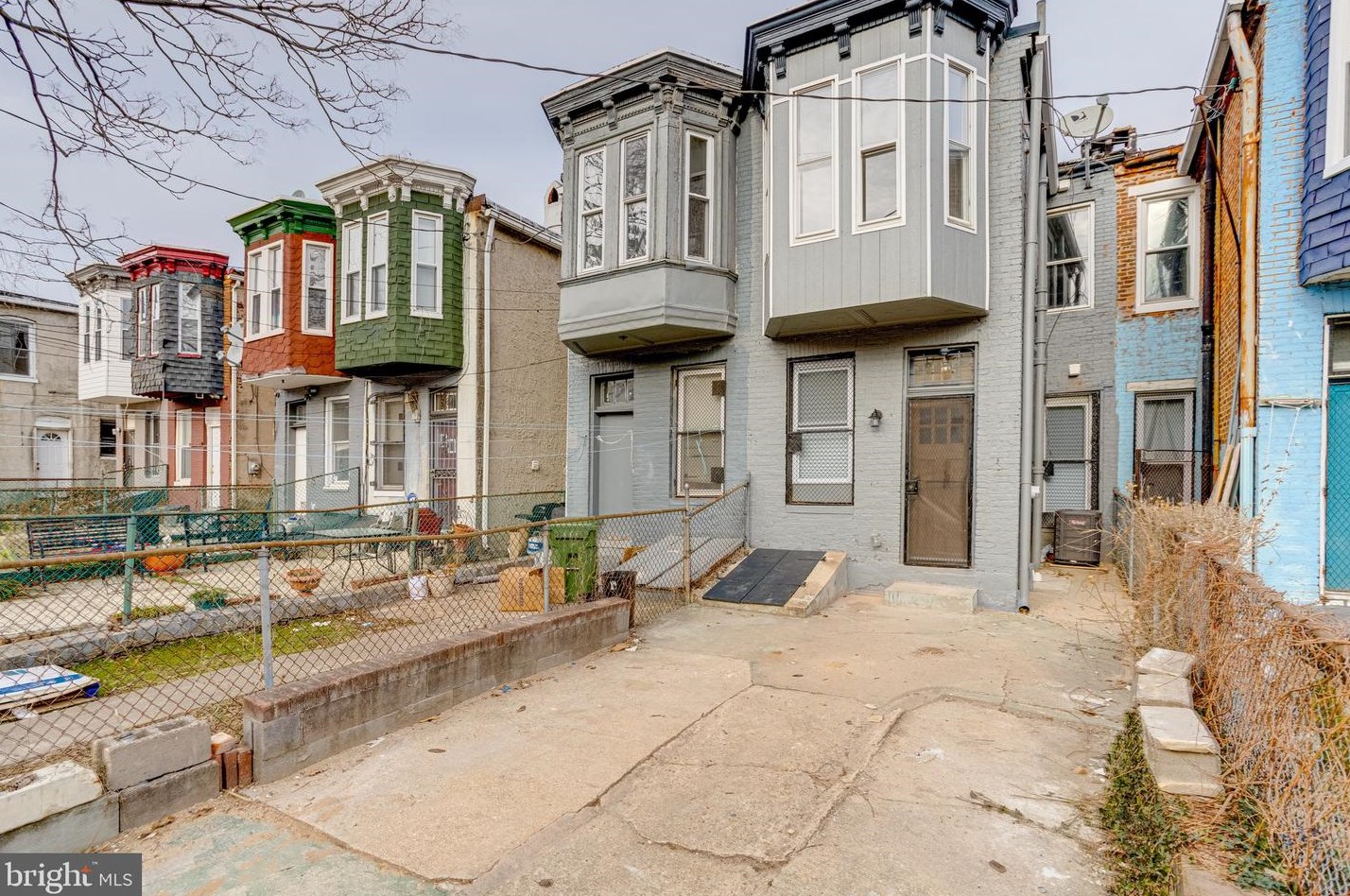 1916 Druid Hill Ave, Baltimore MD  21217-3502 exterior