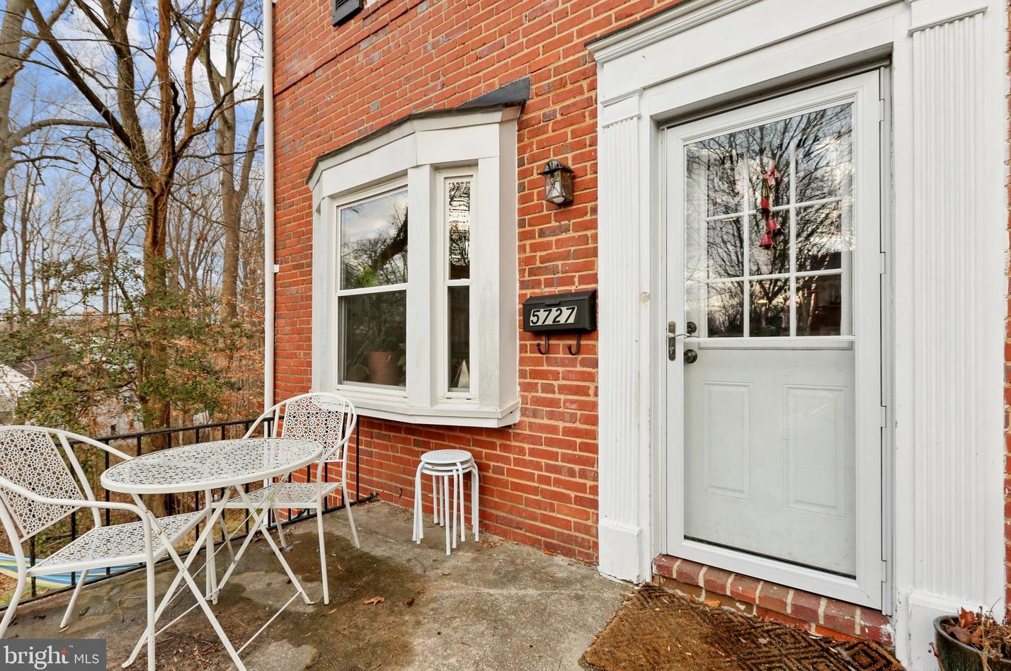 5727 Ranny Rd, Baltimore, MD 21209-4407