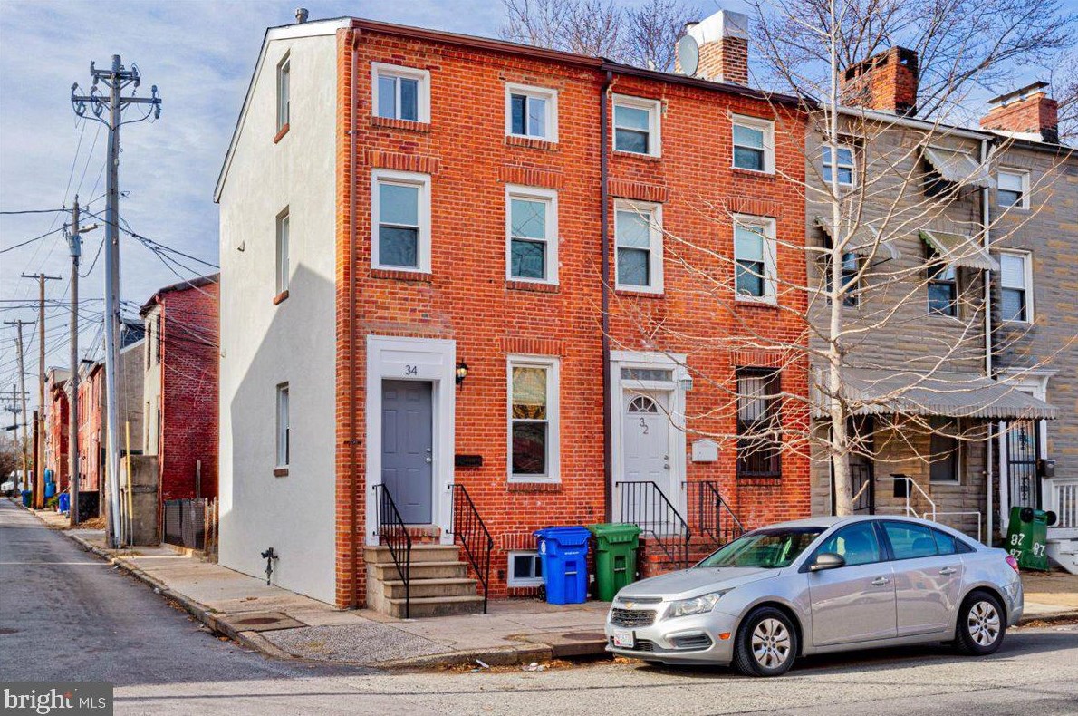 34 Schroeder St, Baltimore, MD 21223-2551