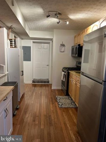 2332 Fleet St, Baltimore MD  21224-3624 exterior