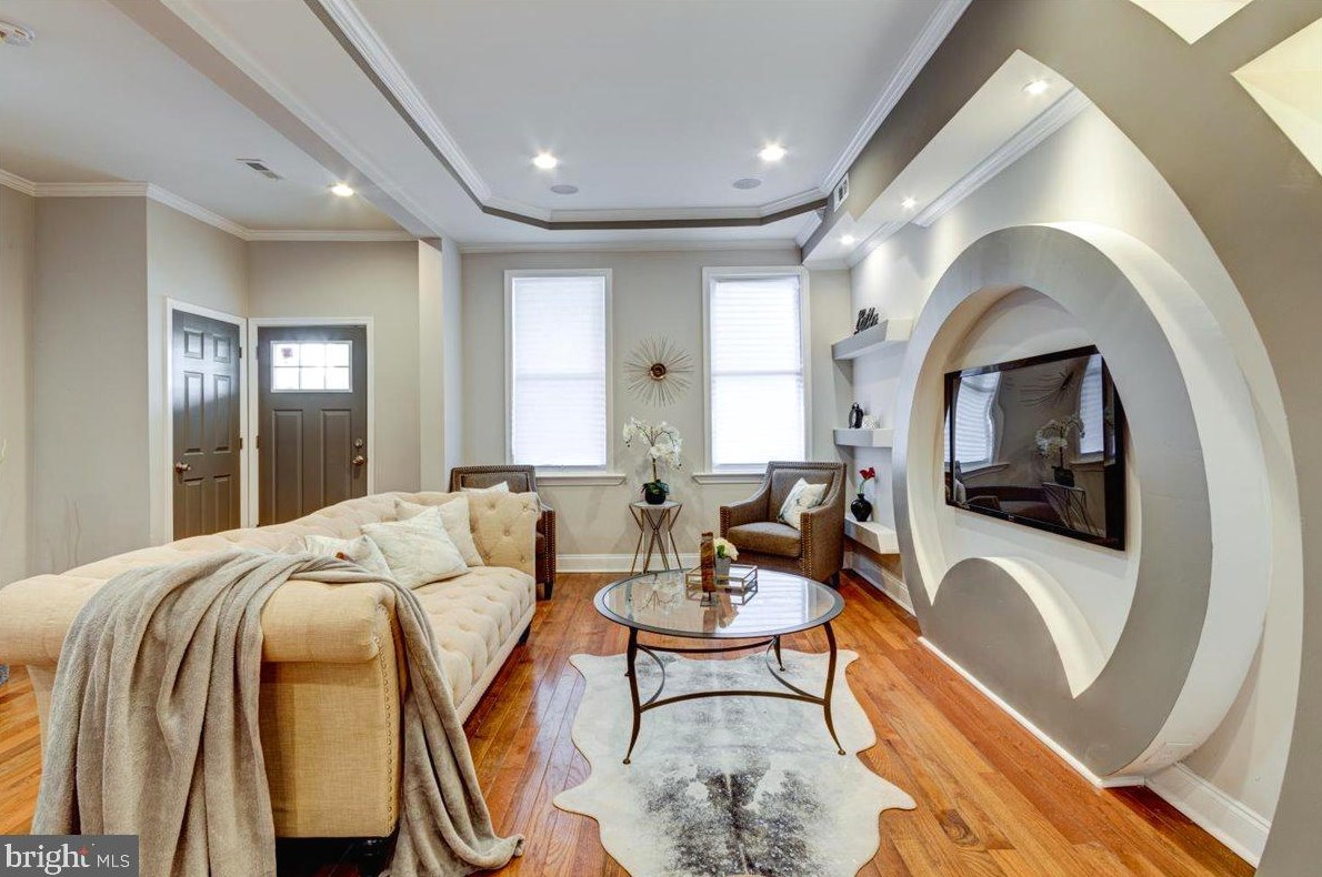 4015 Fairview Ave, Baltimore, MD 21216-1231
