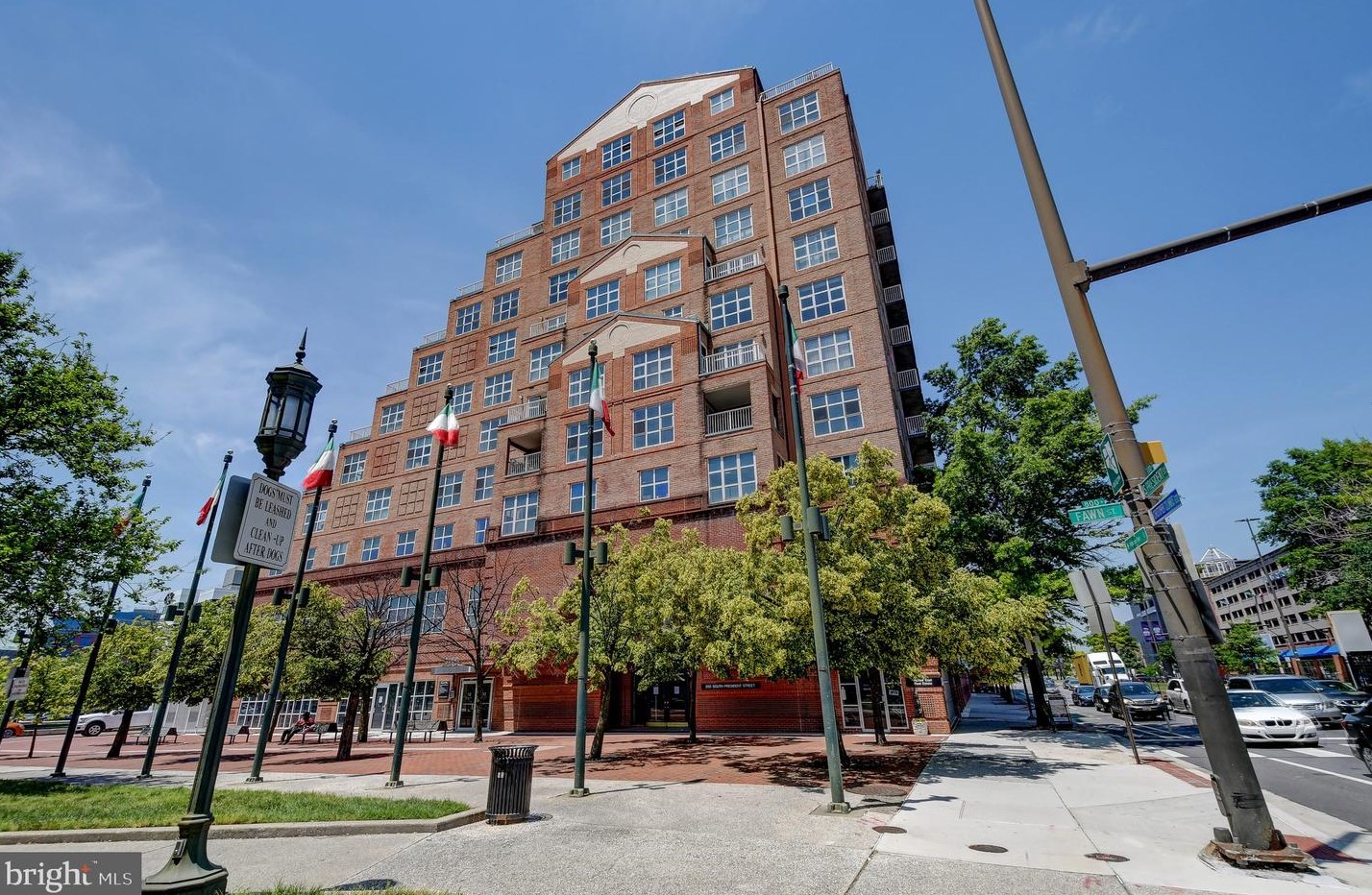 250 President St, Baltimore MD  21202-4436 exterior