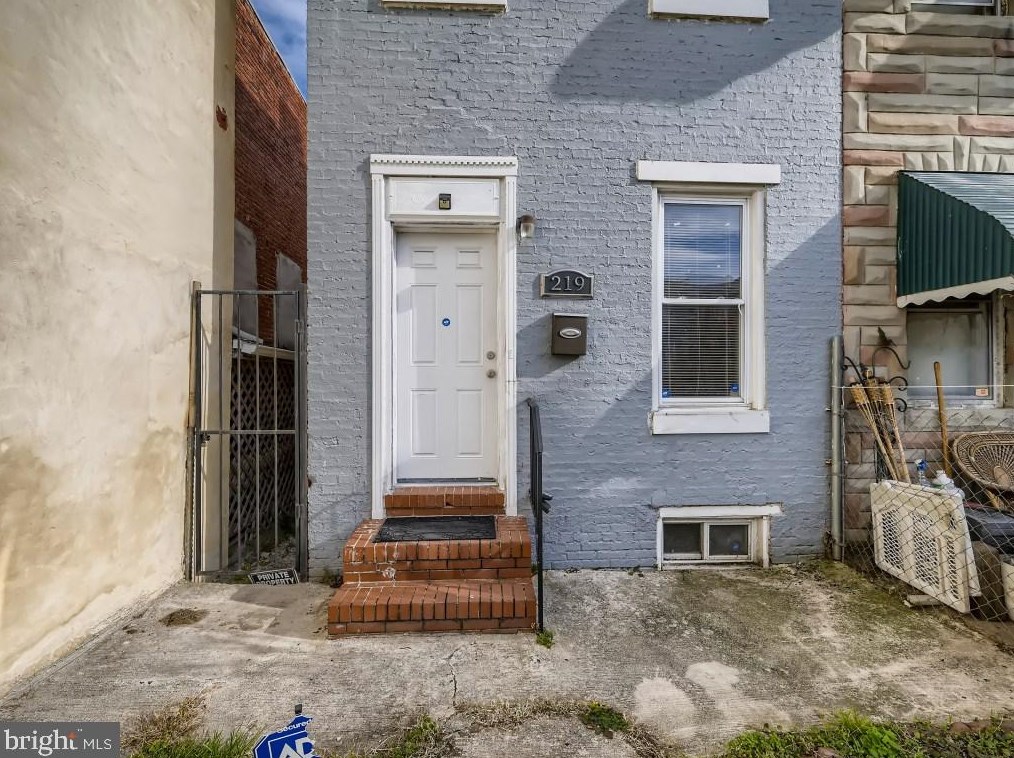 219 S Gilmor St, Baltimore, MD 21223