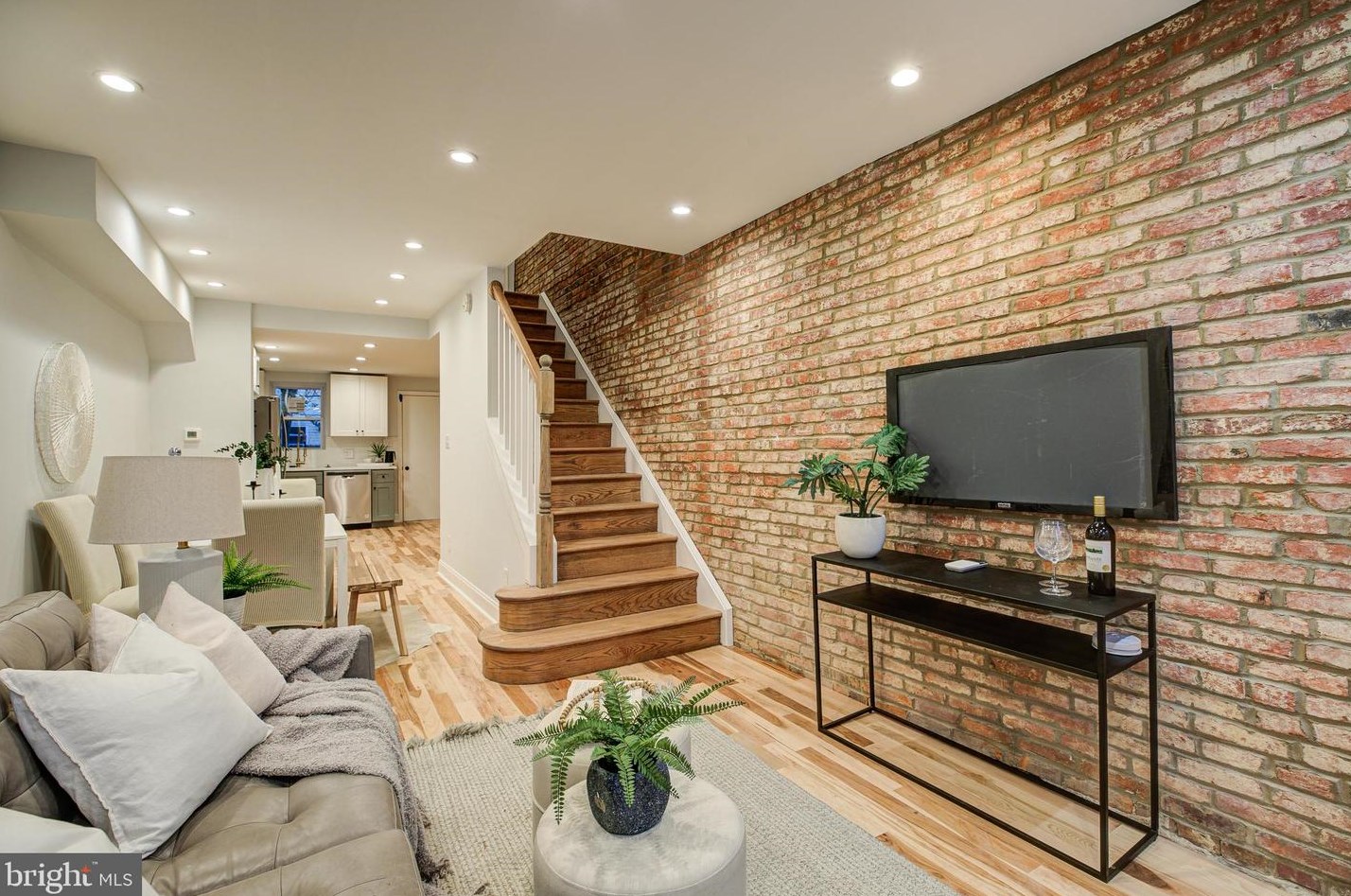 1156 Nanticoke St, Baltimore MD  21230-1919 exterior