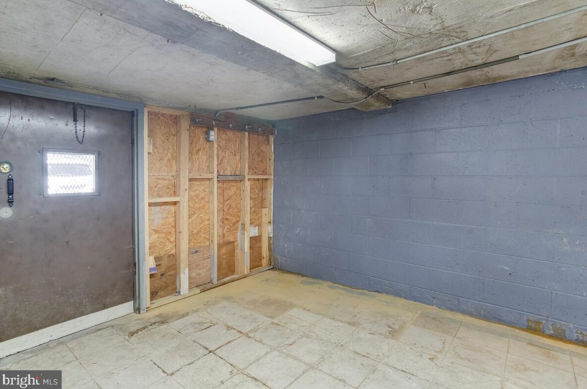 3246 Leverton Ave, Baltimore MD  21224-2224 exterior