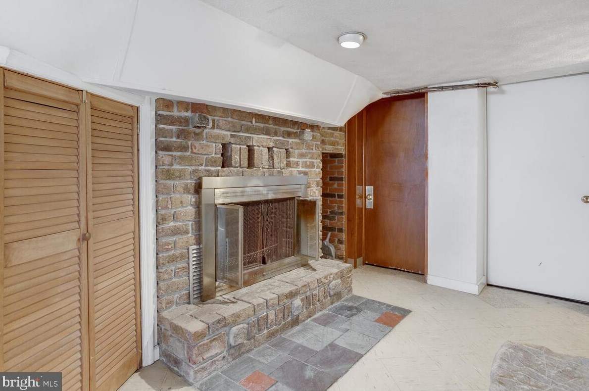 3246 Leverton Ave, Baltimore MD  21224-2224 exterior