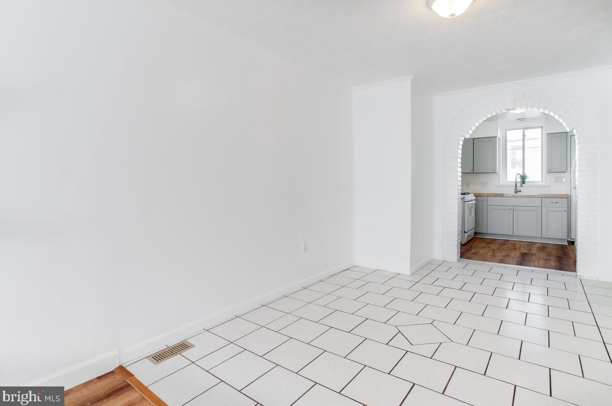 3246 Leverton Ave, Baltimore MD  21224-2224 exterior