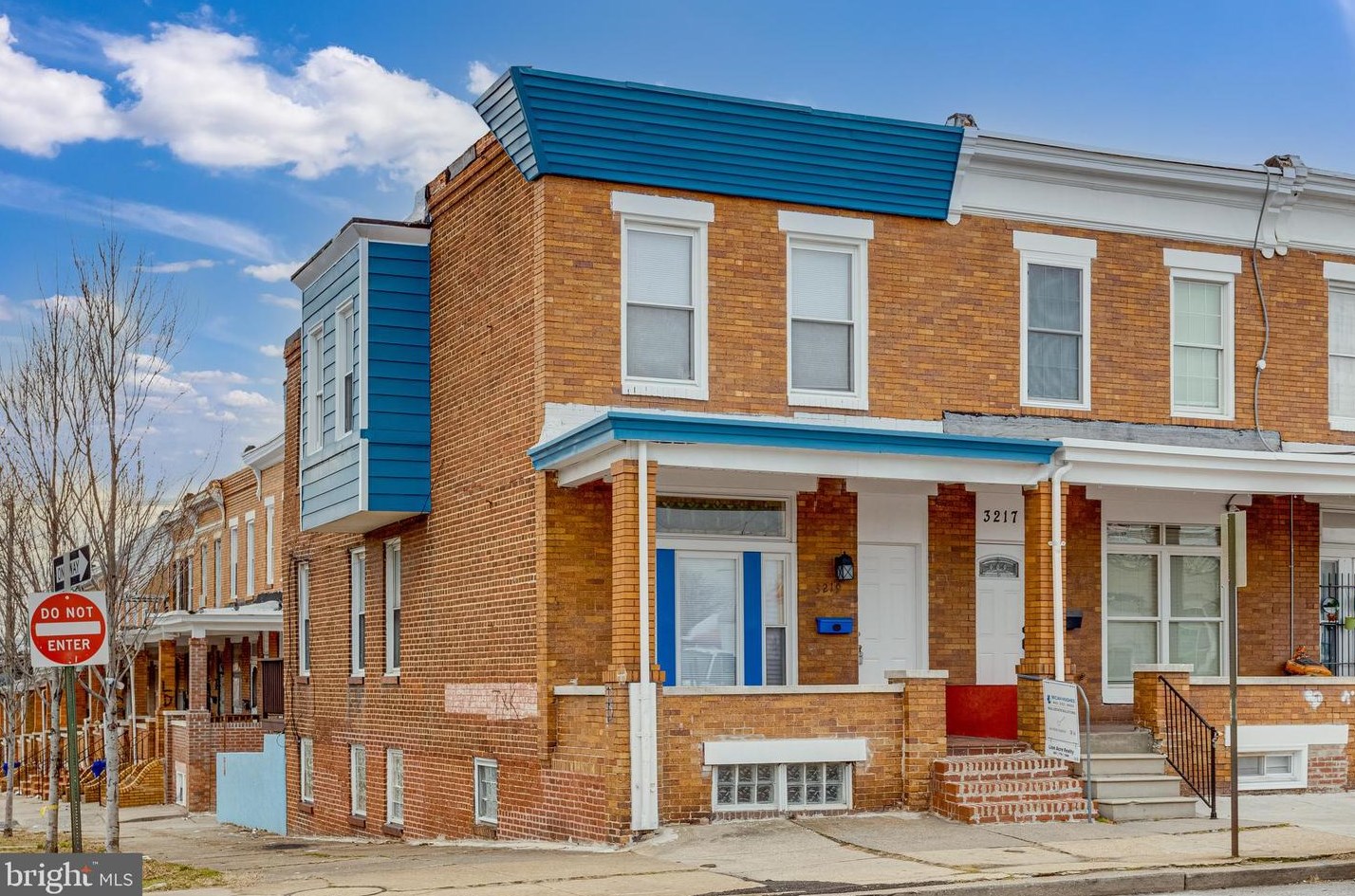 3219 Monument St, Baltimore MD  21205-2847 exterior
