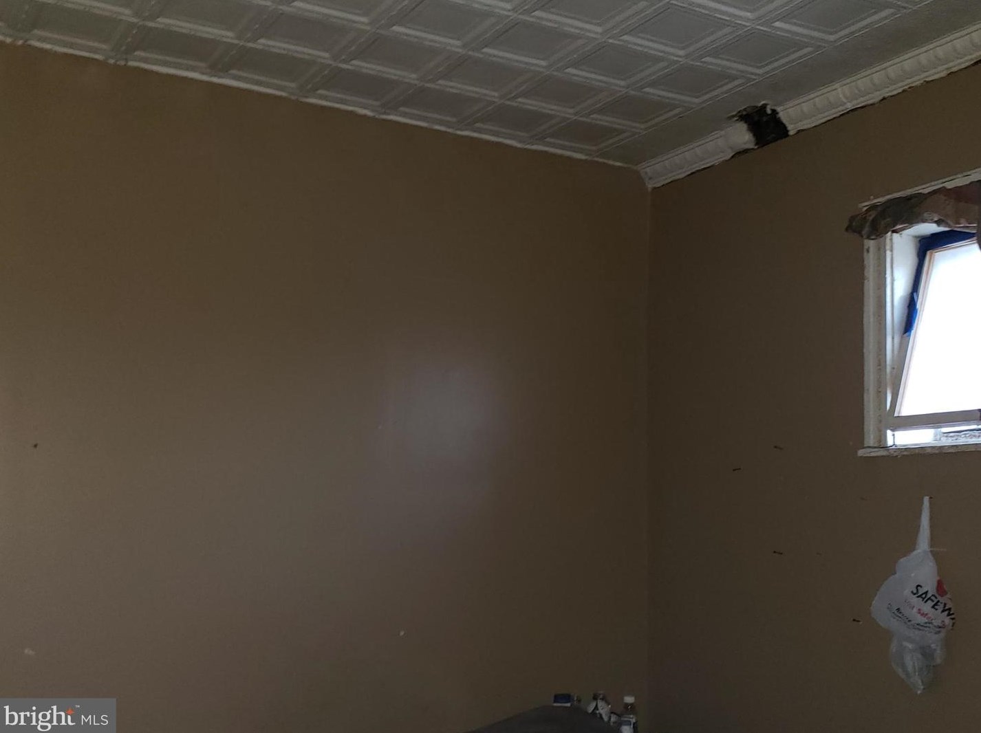 2565 Robb St, Baltimore MD 21218-5543 exterior