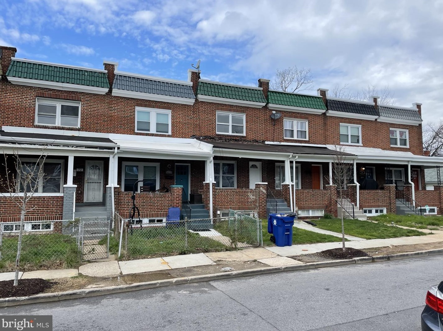 77 Morley St, Baltimore, MD 21229-3645