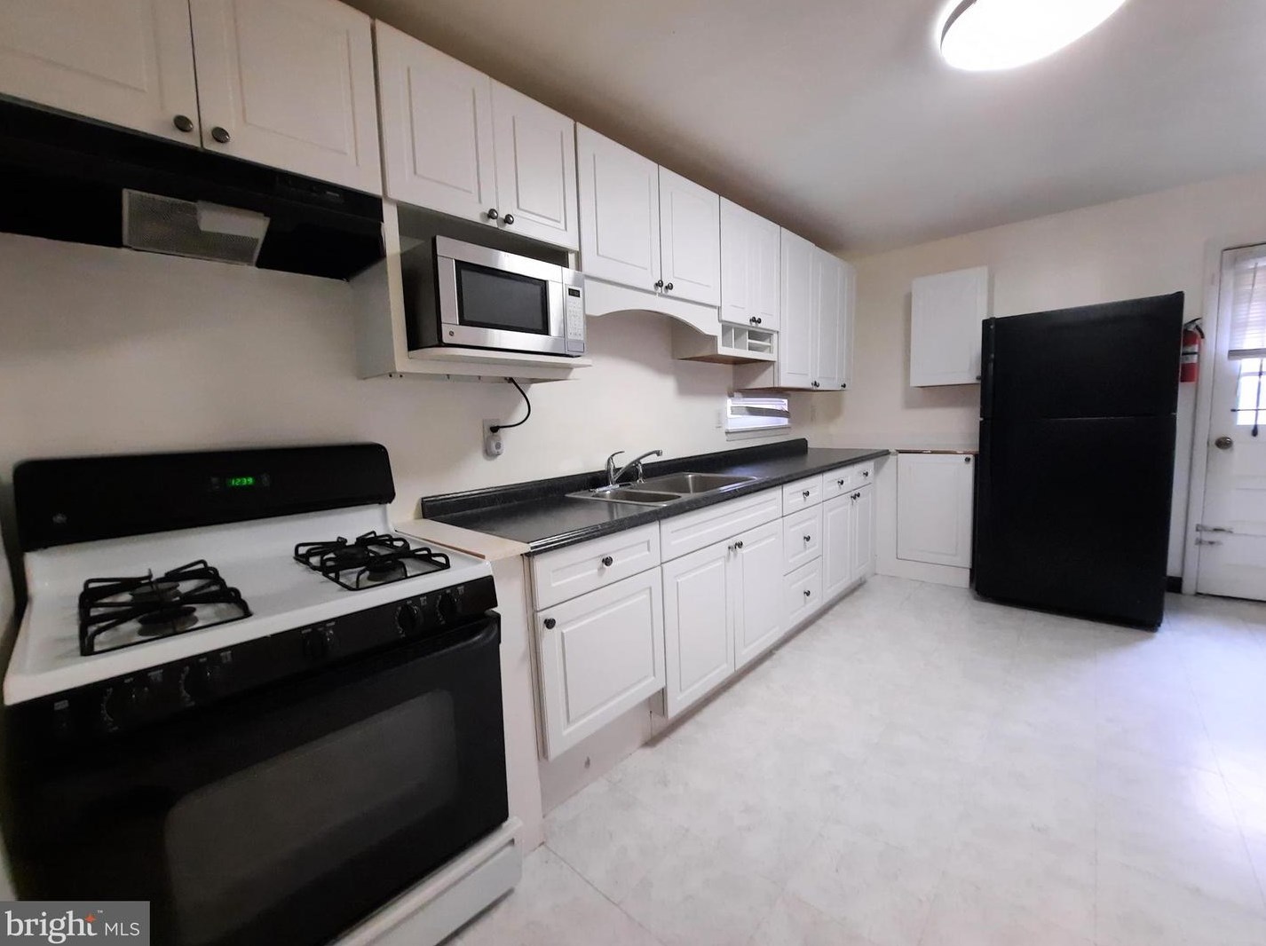 2613 Lauretta Ave, Baltimore MD  21223-1026 exterior