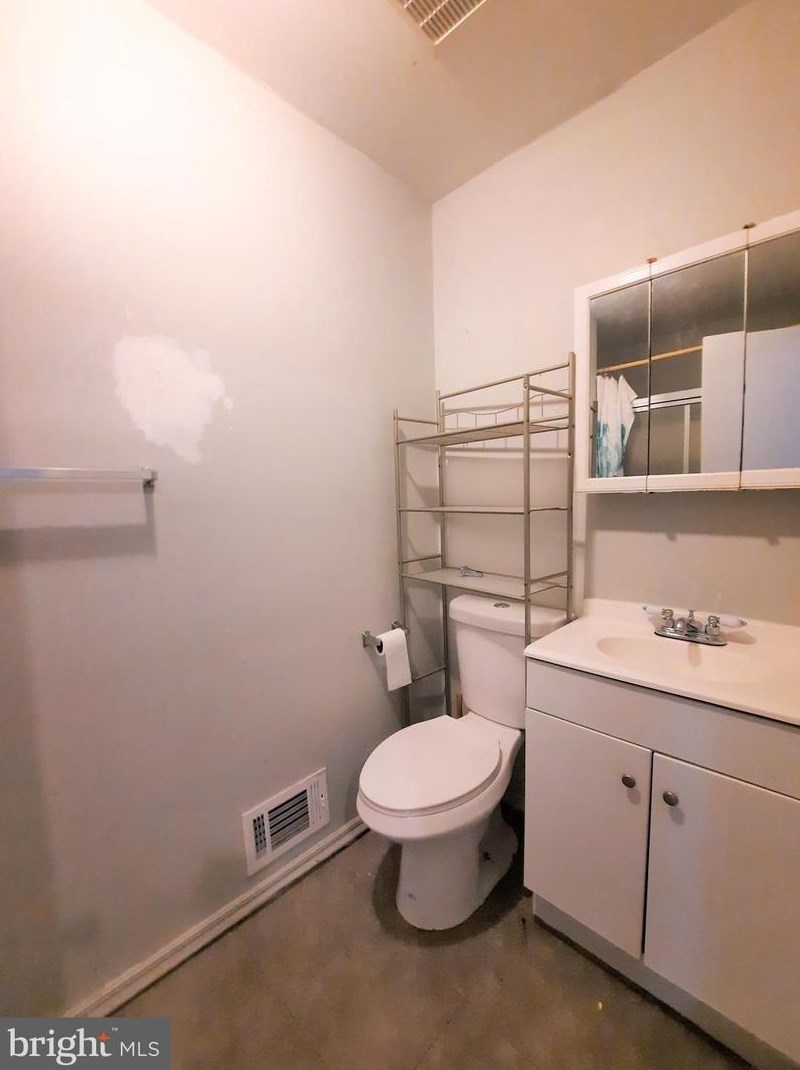 2613 Lauretta Ave, Baltimore MD  21223-1026 exterior